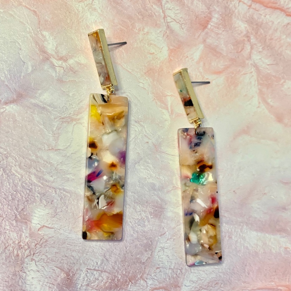 Floral Pattern Bar Drop Earrings